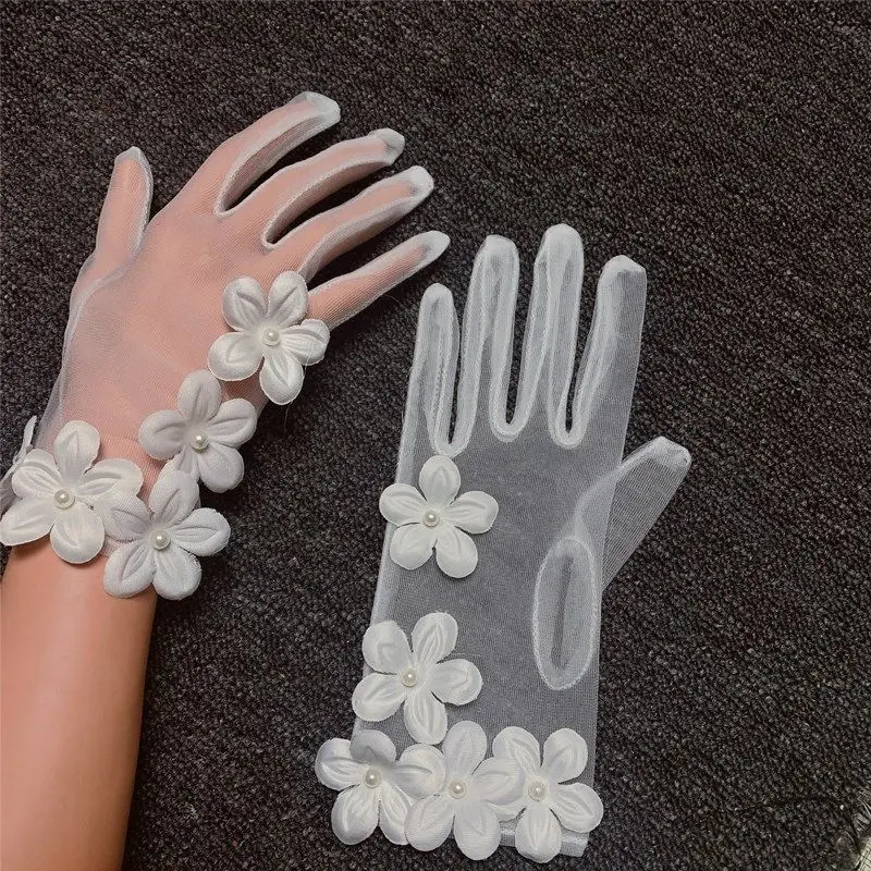 Korean Simple Short White Transparent Mesh Flower Pearl Wedding Dresses Gloves For Bride Evening Parties etiquette Accessories 250603