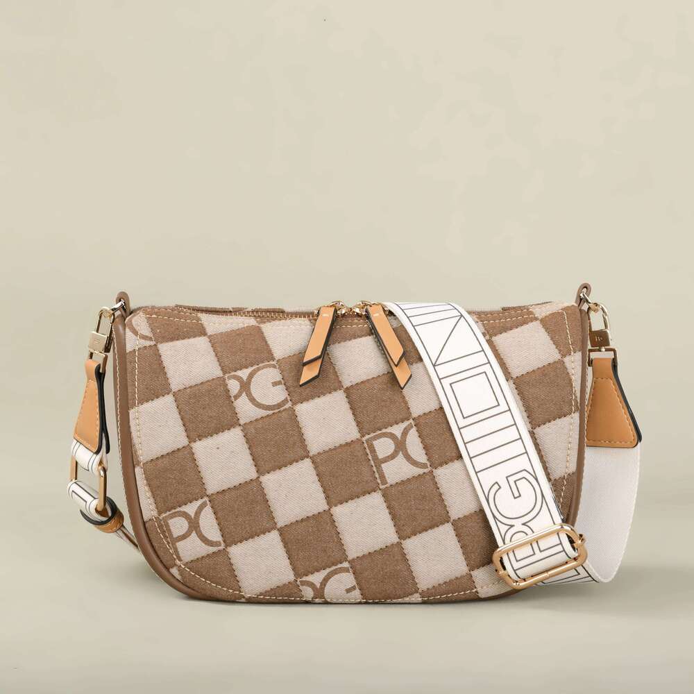 PG Handbag 2025 New Shoulder Crossbody Light High-End Fashionable Versatile Women's Bag