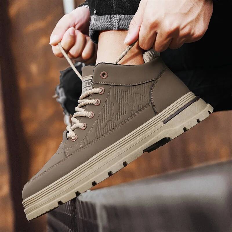 Ddmyoutdoor New British Retro Mid Black Versatile Men S Platform Anti Slip Casual Workwear Shoes Trendy Low Top Short Boots Outdoor Shoes