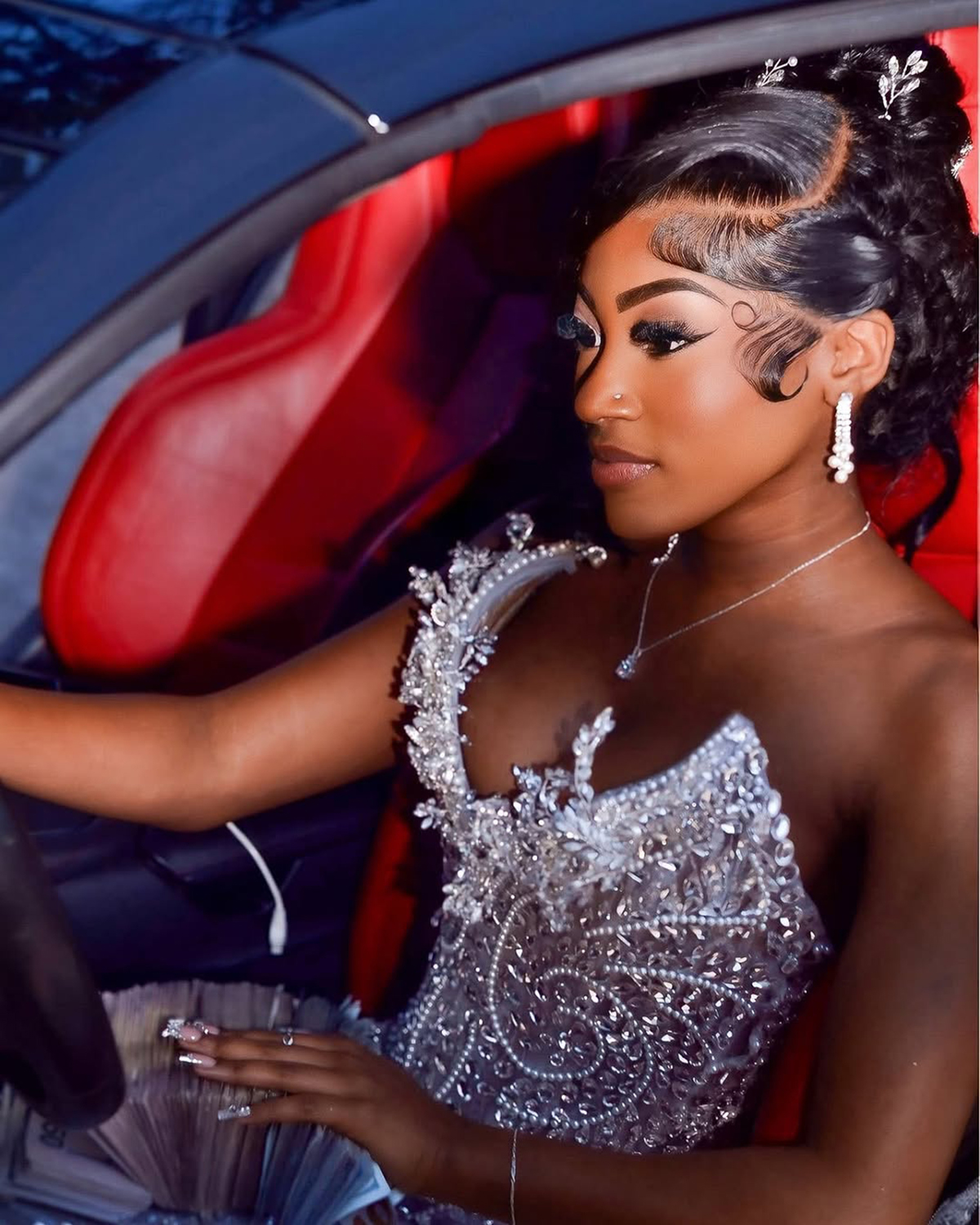 Luxurious Wedding Dresses Crystal Pearls Beading Bridal Gowns Strapless Mermaid See Through Rhinestone Customized Bride Vestidos De Novia Plus Size