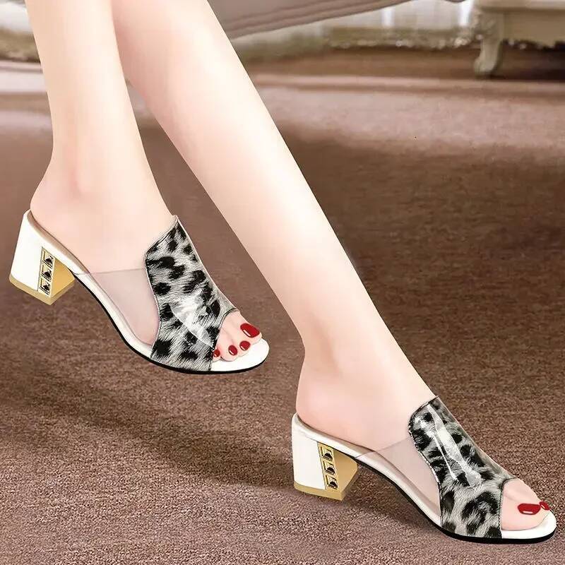Ddmyoutdoor Women S Peep Toe High Heels Summer New Wear Square Heel Fashion Slippers Lady Shoes Footwear Beach outdoor shoes