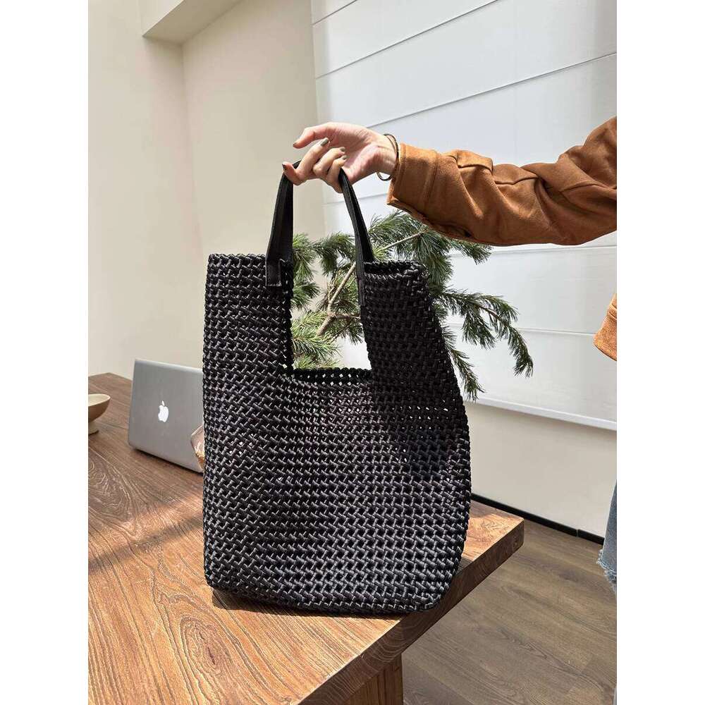 Hollow Out Tote Casual New Handwoven Bucket European Style Large Capacity Shoulder Underarm Bag