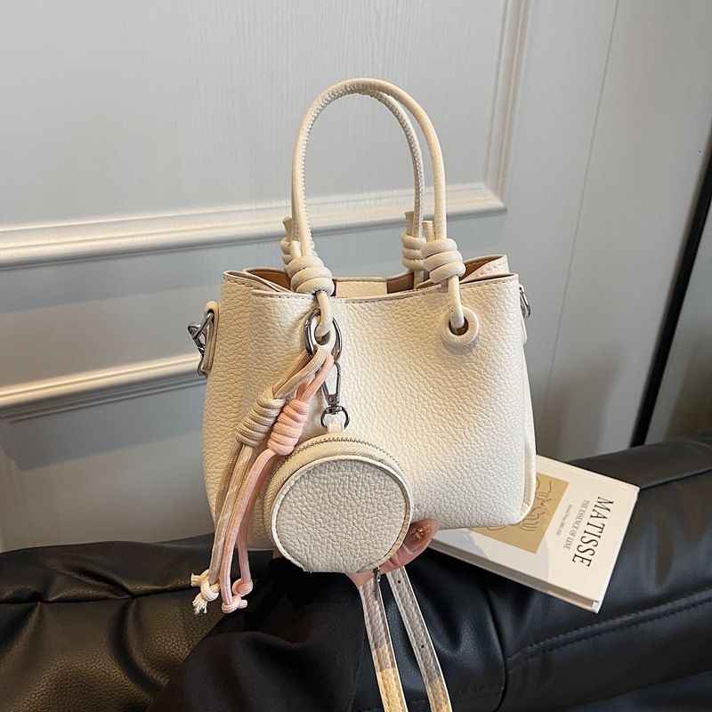 Luxury Brand Designer Bag Women's Bag 2025 Spring Summer Trend Bucket Bag Single Shoulder Crossbody Large Capacity Versatile Retro Korean Style H