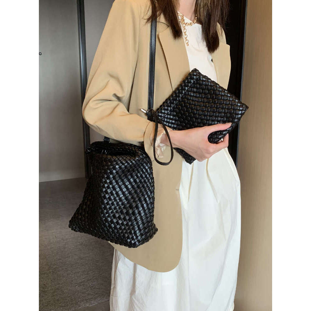 High end Soft Leather Handwoven for Women Underarm New Tote Handbag Shoulder Bag Crossbody