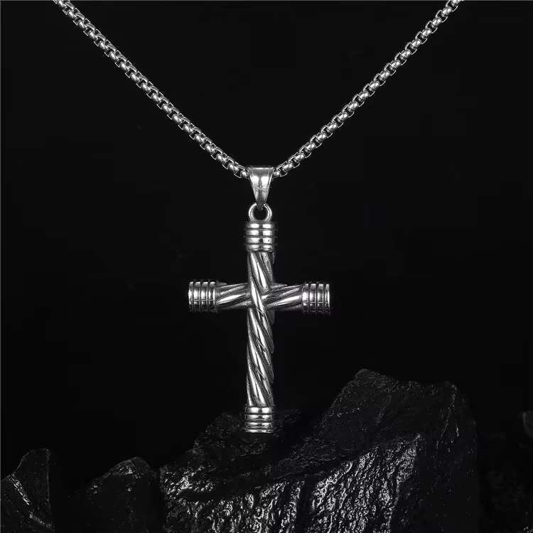 2021 New Fashion Cool Men Steel Jewelry Cross Pendant Necklace in Stock