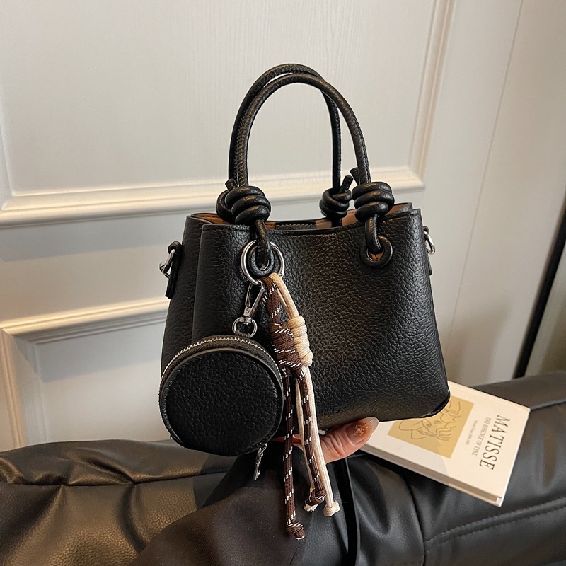 Luxury Brand Designer Bag Women's Bag 2025 Spring Summer Trend Bucket Bag Single Shoulder Crossbody Large Capacity Versatile Retro Korean Style H