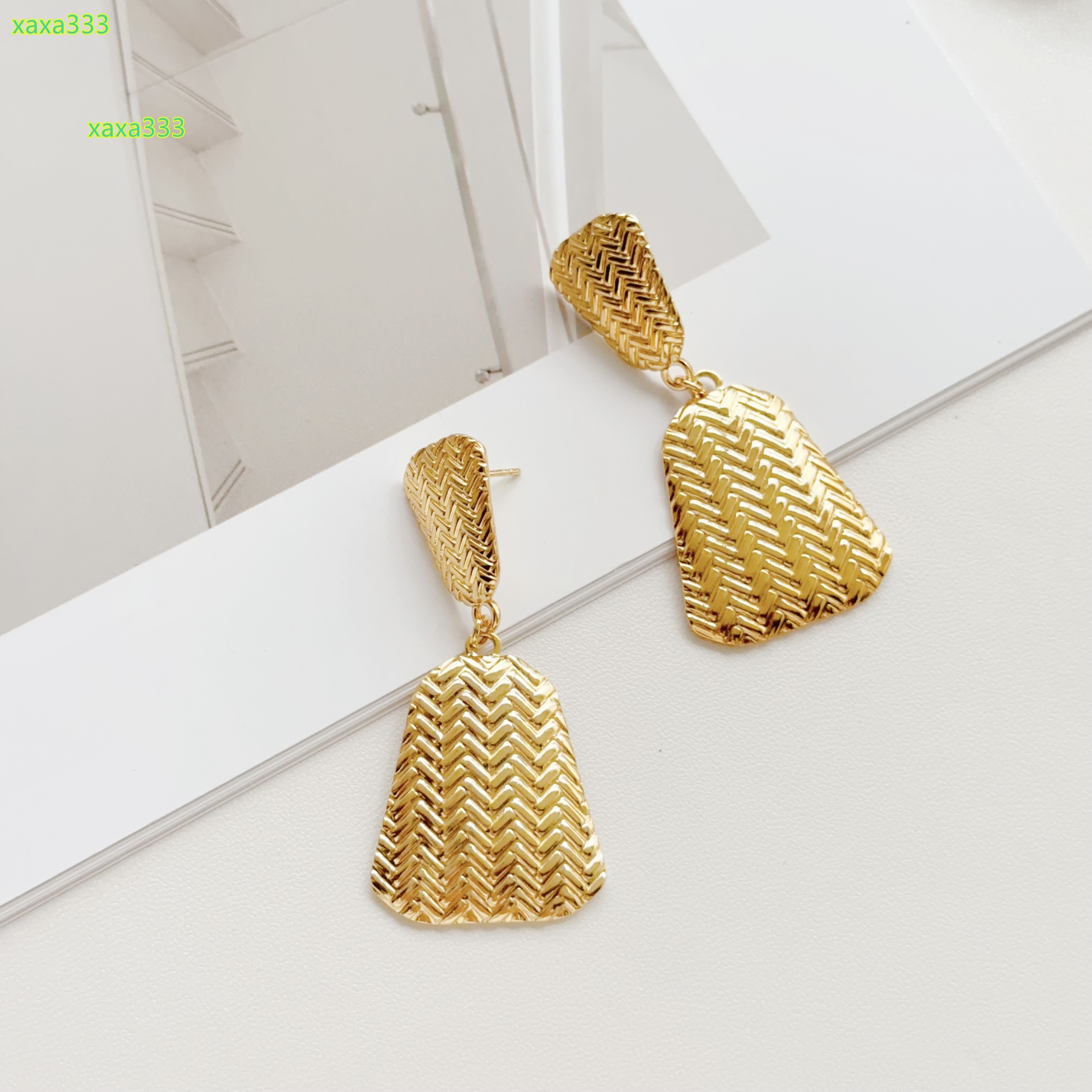Hot Selling Hypoallergenic Classic Gold Stainless Steel Earrings Stylish Casual Wheat Texture Womens Stud Earrings