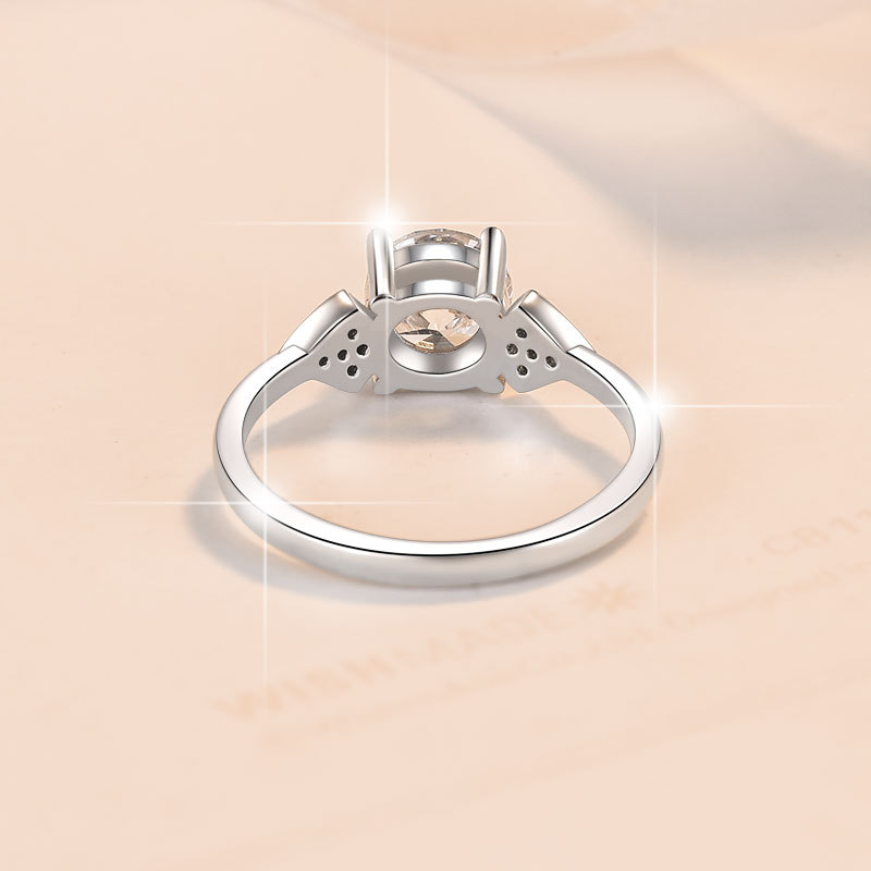 Chic Bridal Accessory: Premium Quality Moissanite Gemstone, Geometrical Styling