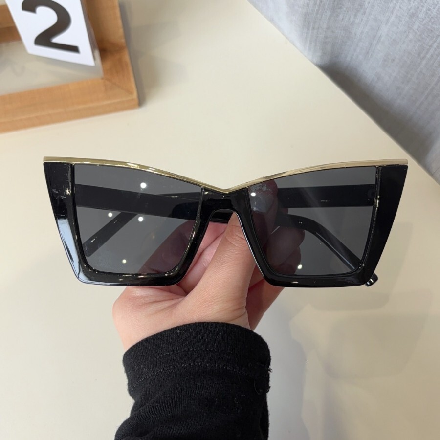 New Oversized Cat Eye Ins Luxury Fashion Show Street Style Sunglasses