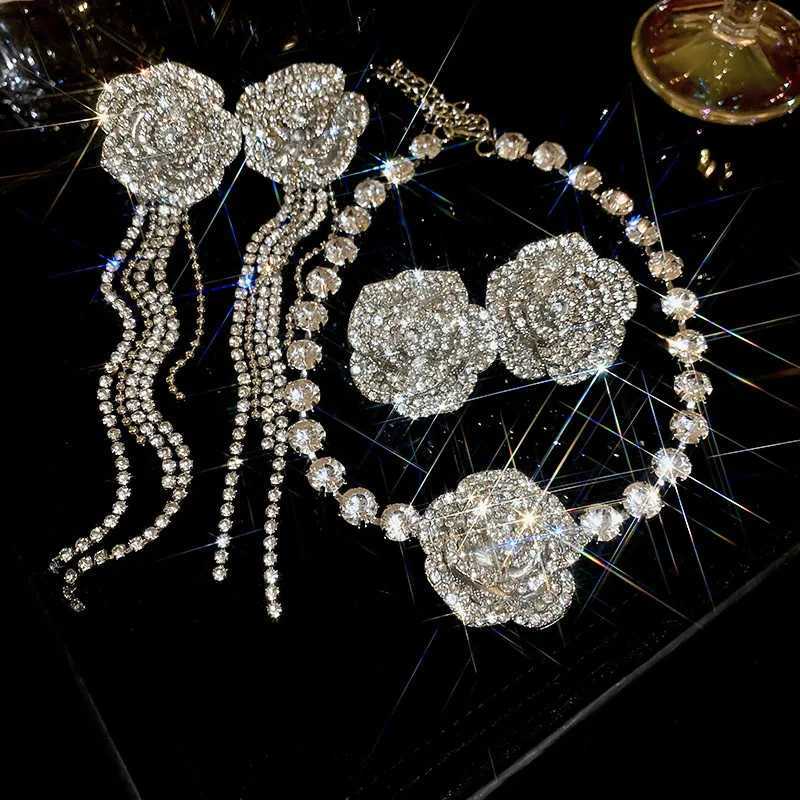 Inlaid Rhinestone Flower Tassel Earrings Necklace for Women Fashion Clavicle Chain New Light Luxury Sparkle Jewelry Z250607