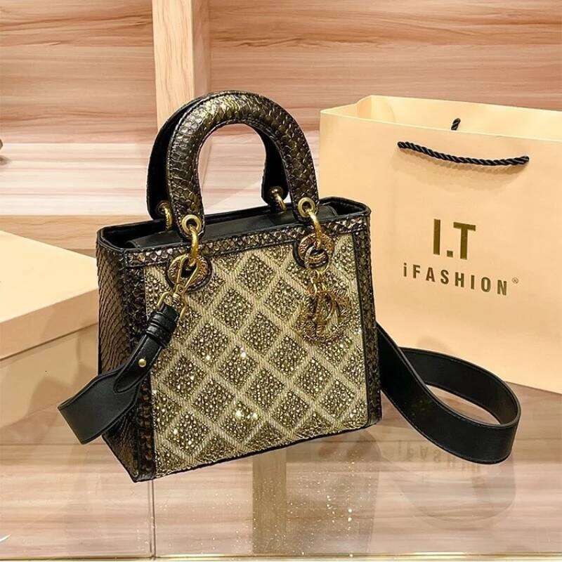 Fashion Dias Light Hundred Shoulder Girls Handbag Toffee Snake Print Women's Bag Cowhide