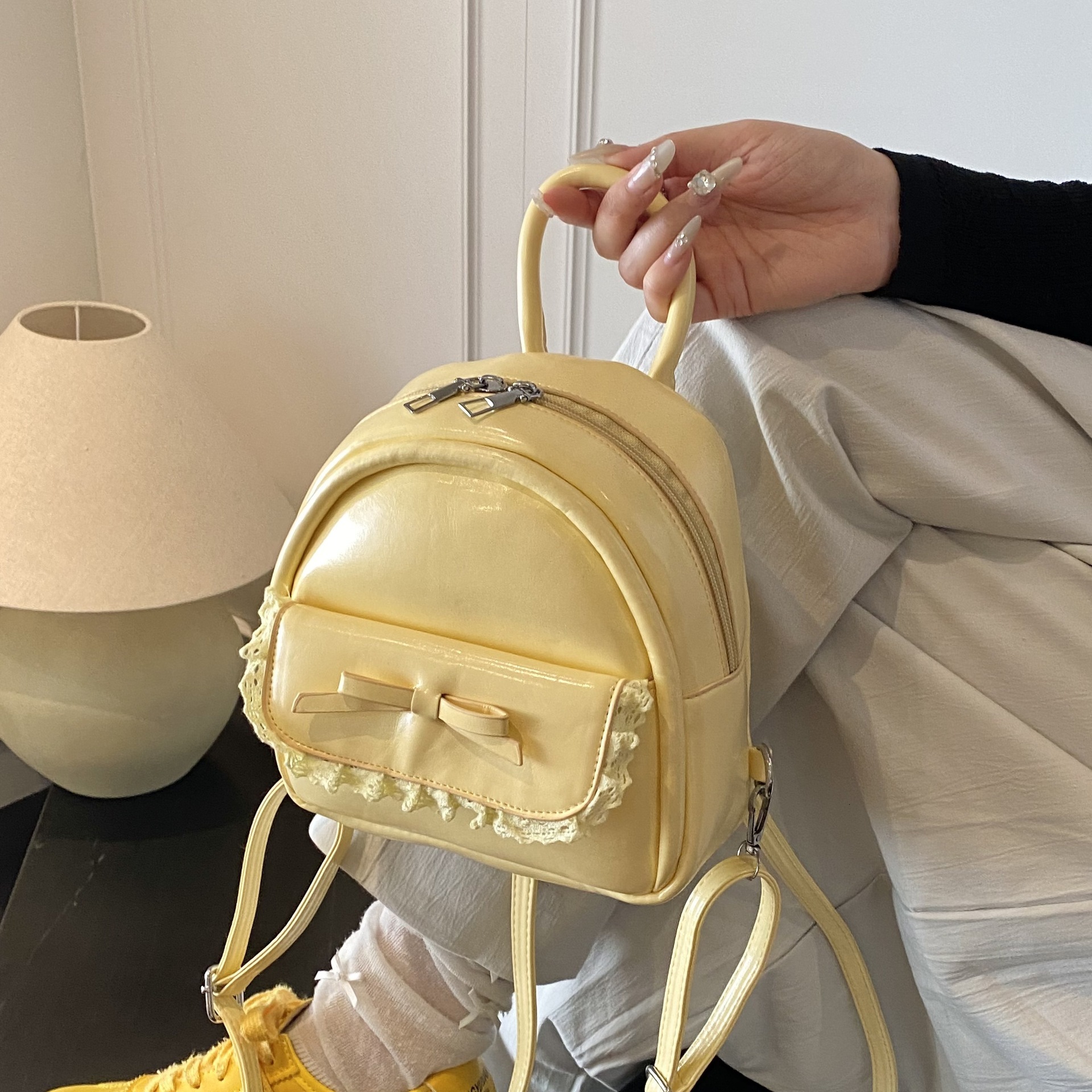 designer Niche Korean Style Versatile Fashion Mini Backpack 2025 New Casual Commuter Bowknot Double Shoulder Bag Small School Bag