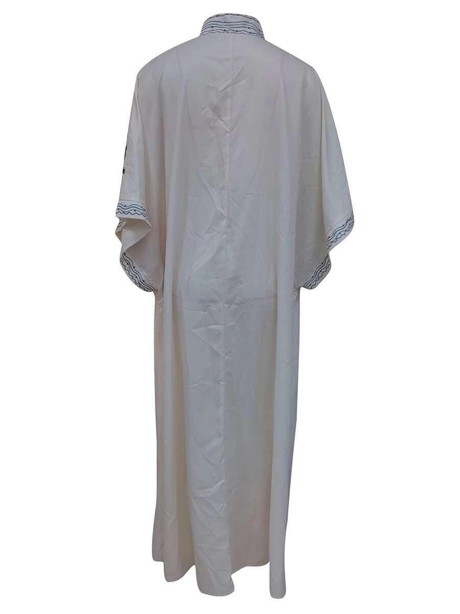 Elegant Floral Print Abaya Cape with Flowy Silhouette and High Neckline for Stylish Casual Wear in Spring