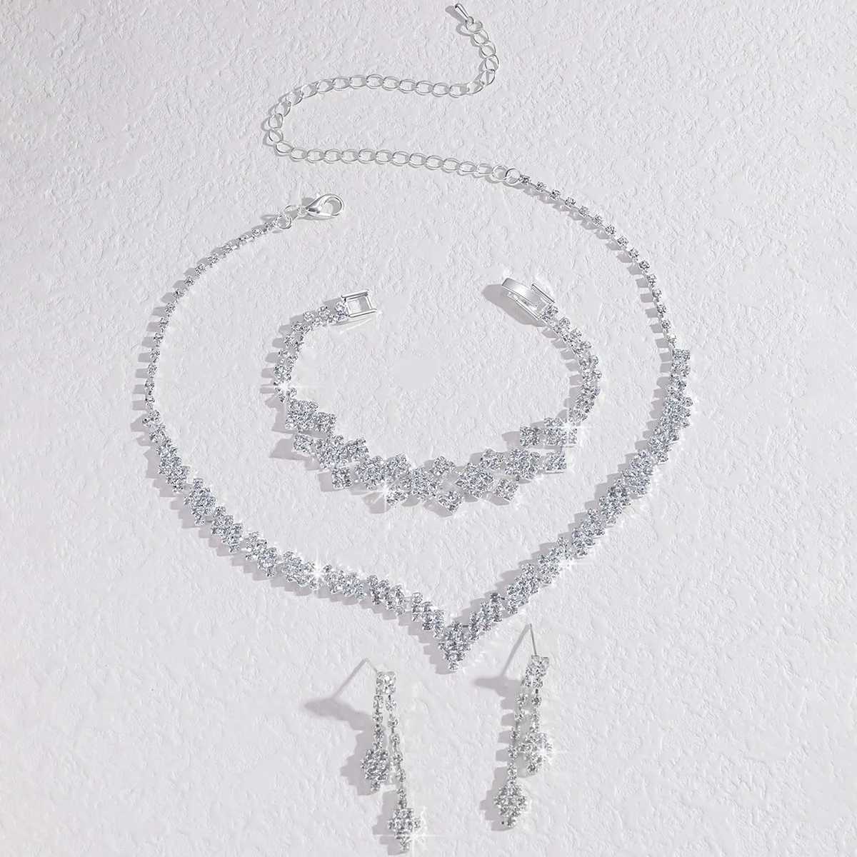 4/3 Pieces Of Wedding Season Womens Claw Chain Series Earrings Necklaces s Jewelry Sets Banquet And Holiday Gifts92 Z250607