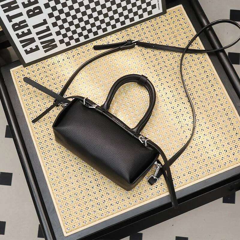 Hot Selling Women's Crossbody Bag Leather Shoulder Handbag Famous Designer Elegant Tote Ladies Classic Messenger