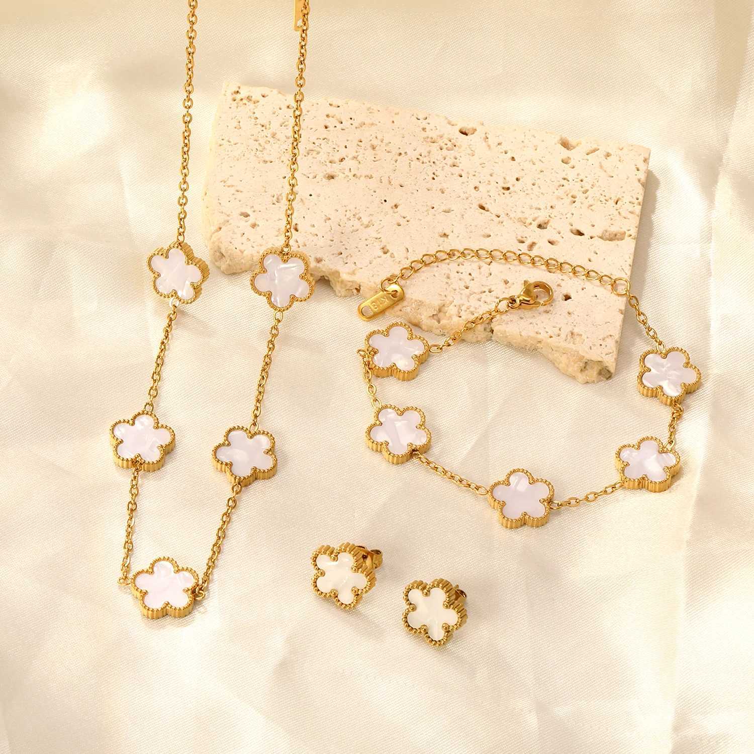 LUXUKISSKIDS Fashion Flower Necklace Earrings Set Jewelry Women Stainless Steel White Shell Jewelry Accessories Z250607