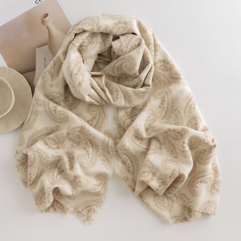 T915 new winter scarf cashmere shawl European and American short tassel neck retro cashew flower ethnic style scarf
