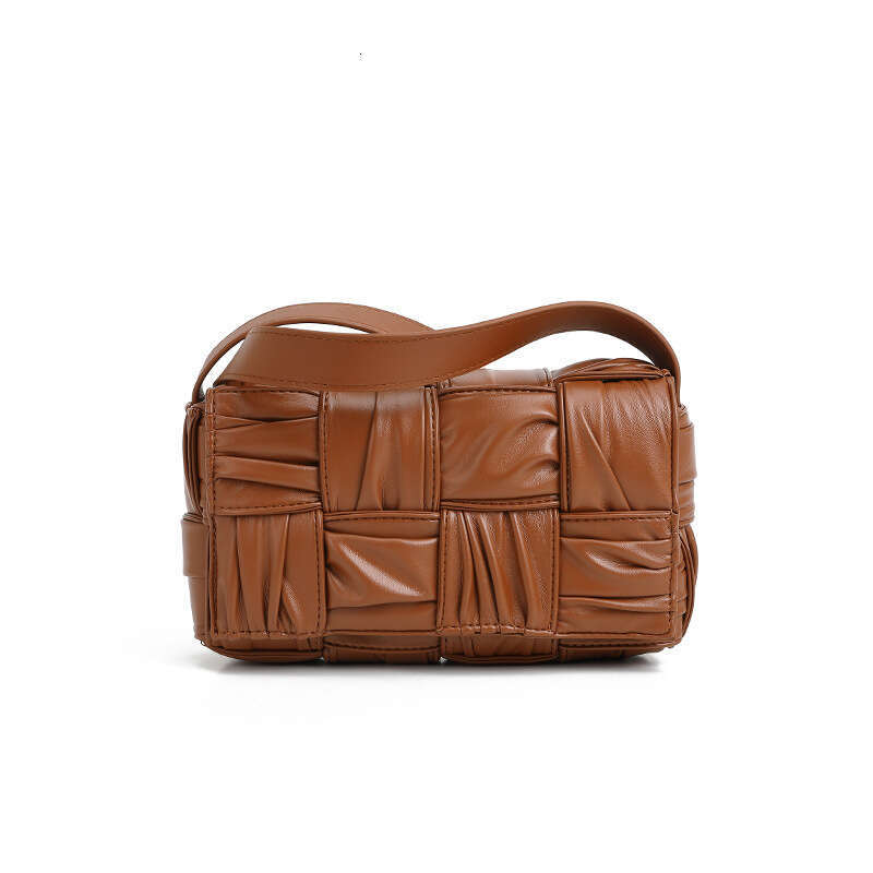 2024 New Women's Woven Pleated Fashionable High-end Handbag Shoulder Crossbody Pillow Bag