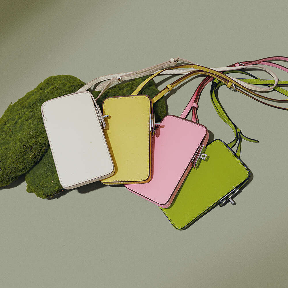 Crossbody bag Mini Bag New Fashion Versatile Lock Buckle Phone Palm Print Genuine Leather Box Simple Solid Color For Women