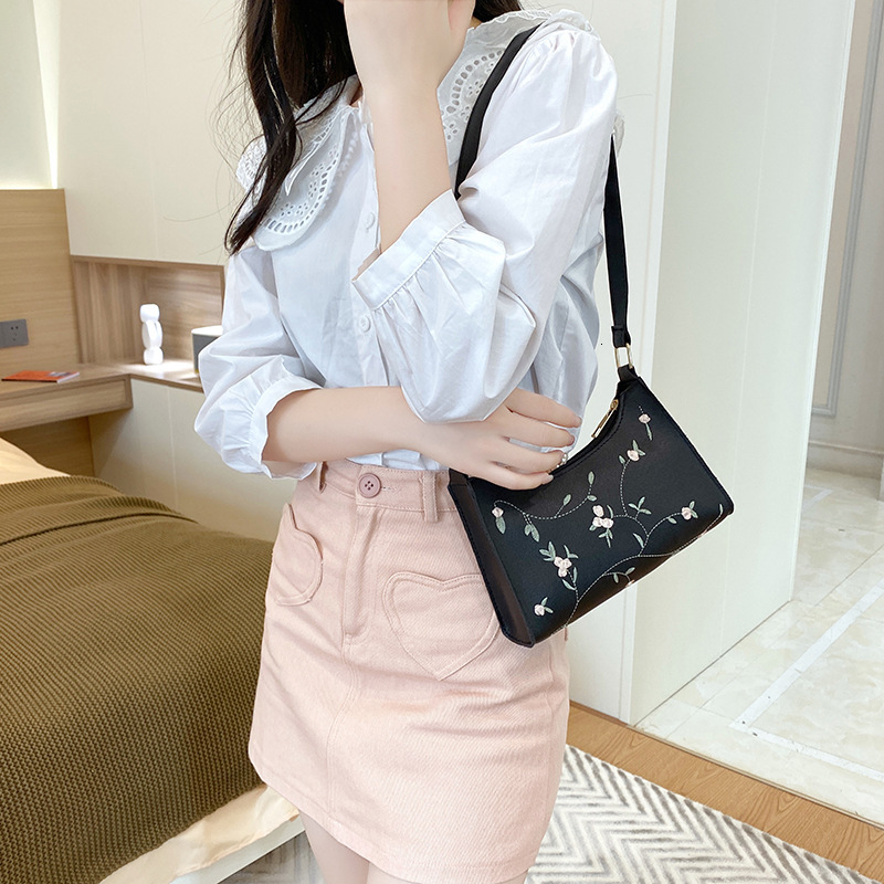 Free Shipping 2025 New Designer Bag Korean Style Women's Shoulder Bag Embroidered Armpit Handbag Luxury Wallet