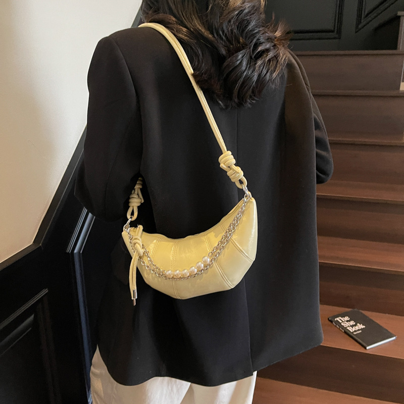 designer 2025 New Niche Design Trendy Simple Solid Color Horn Bag Versatile Commuter Fashion Single Shoulder Crossbody Bag for