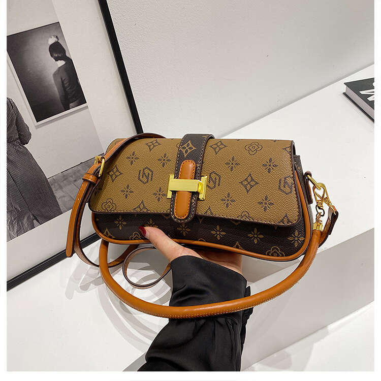 Women's 2025 New Saddle Fashionable High-end Sense Three-dimensional Detachable Double Strap Single Shoulder Crossbody Bag