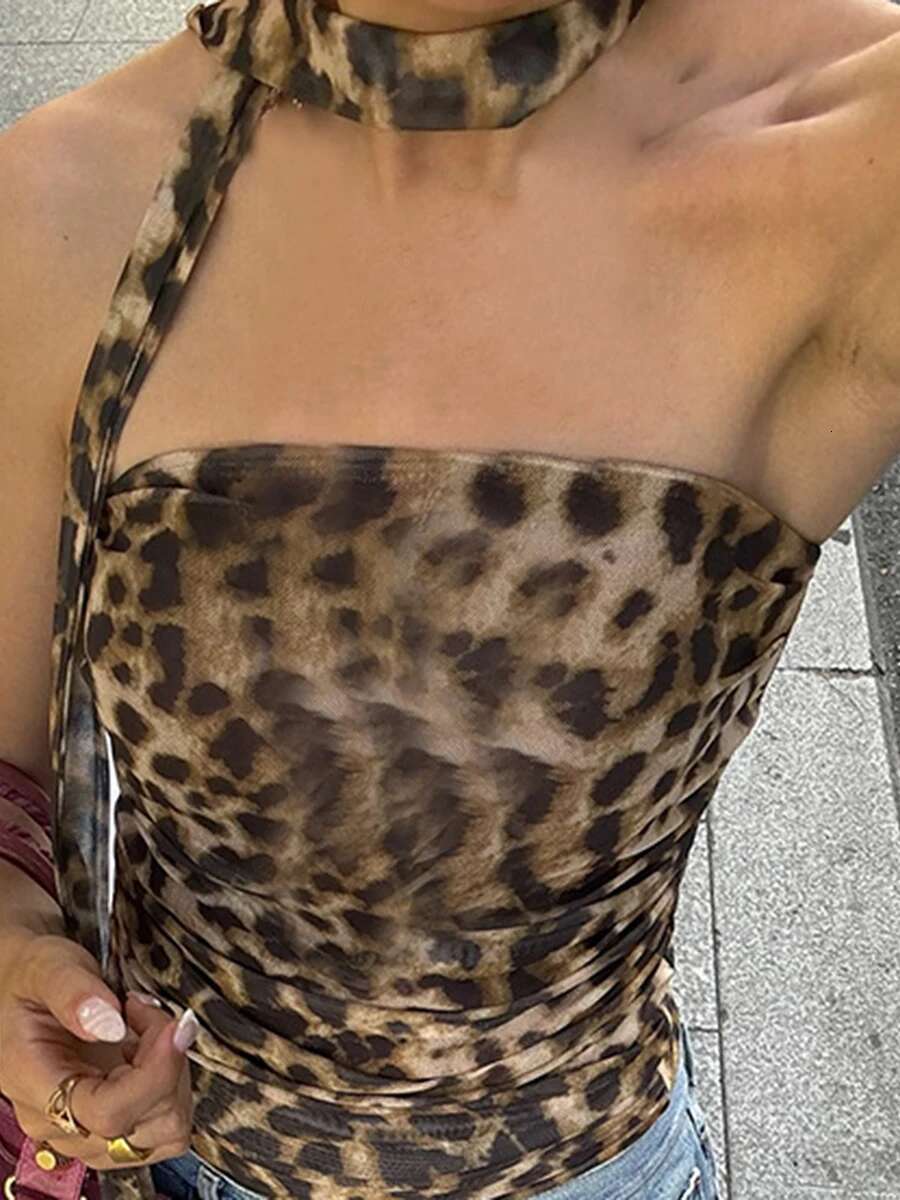 Elegant Floral Print Halter Neck Crop Top with Matching High Waisted Shorts for Boho Chic Summer Outfits