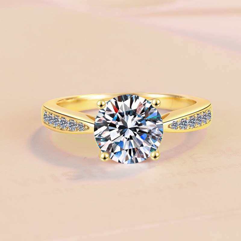 Timeless Classic Design of a Solitaire Pendant Necklace Featuring Sparkling Simulated Diamonds
