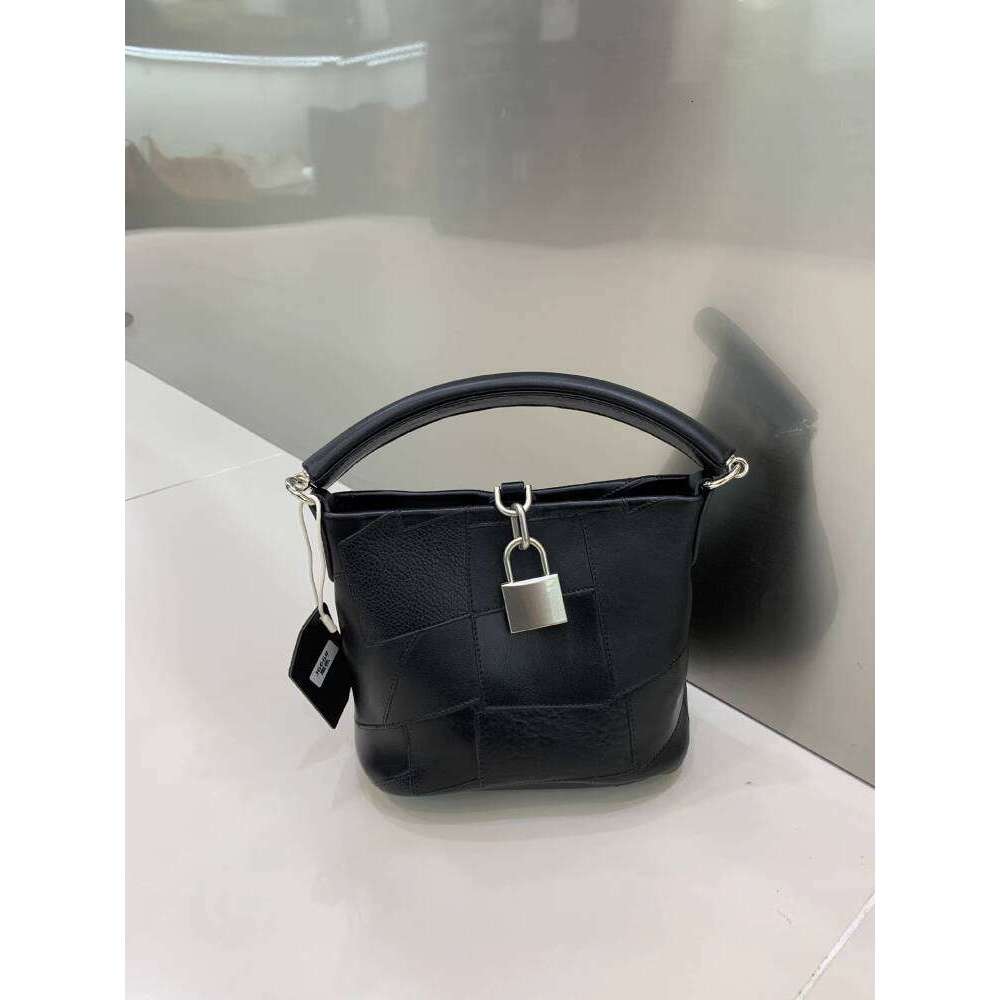 Niche Design Stone Pattern Soft Leather Patchwork Large Gold Lock Bucket Handbag Fashion Versatile Trendy Shoulder Crossbody Women s Bag