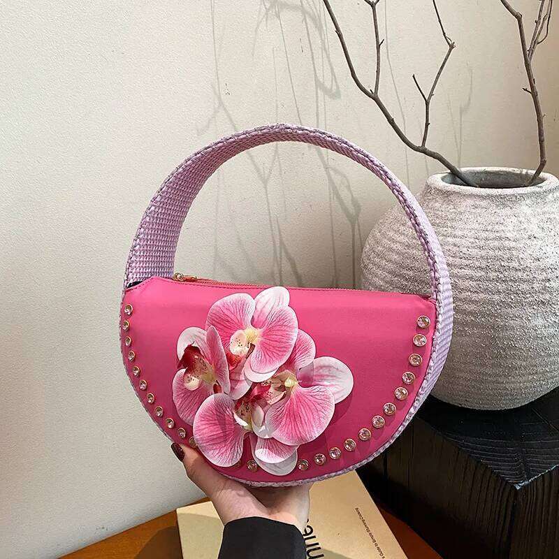 2025 Dia 3D Floral Evening Clutch Bag Women Fashion Design Wedding Party Semicircle Saddle Handbags