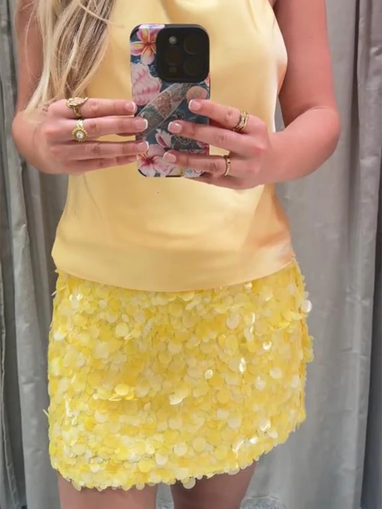 Sexy Sequin Mini Skirt Women Fashion Yellow Party Slim Hip Package Female Skirts 2025 Summer Street Club Bar Shining Lady Skirt 250529