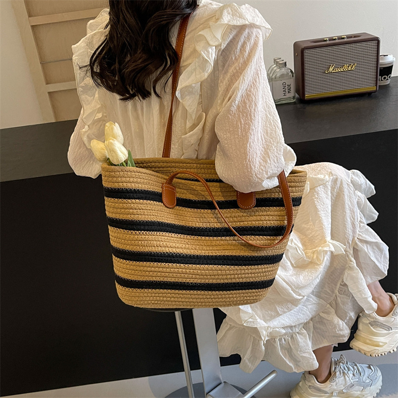 designer Large Capacity Woven Cotton Rope Bag for Women 2025 New Summer Shoulder Tote Bag Beach Vacation Underar