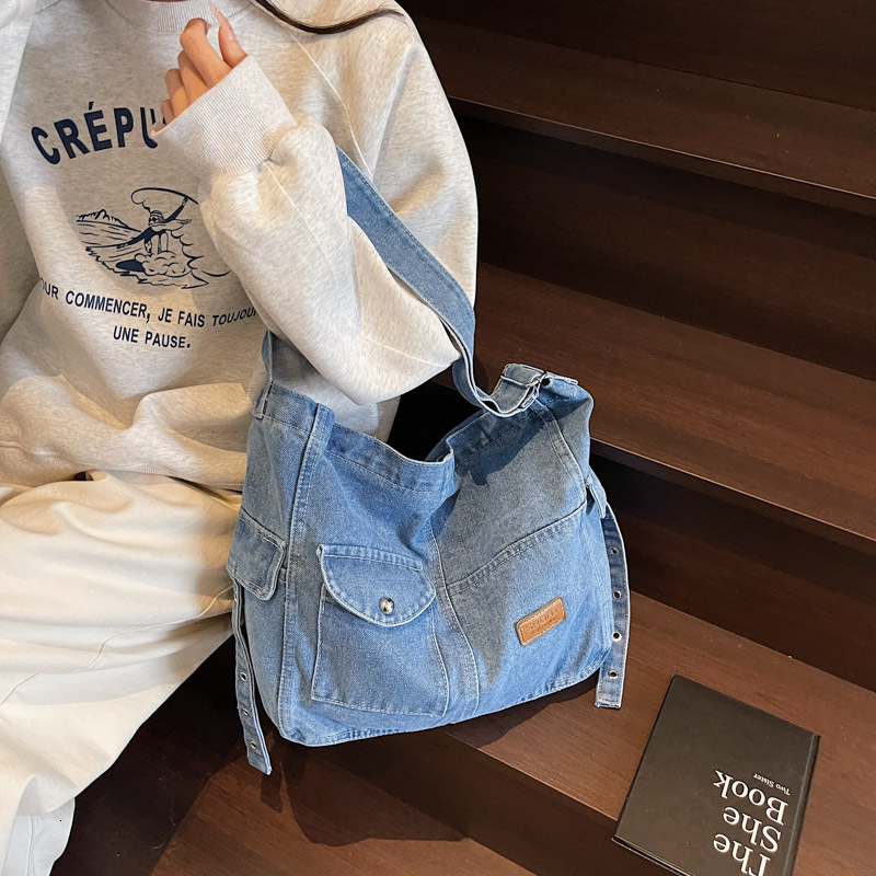 designer 2025 Summer Denim Bag Retro Niche Lazy Literary Washed Tote Bag Trendy Cool Ins Style Single Shoulder Crossbod
