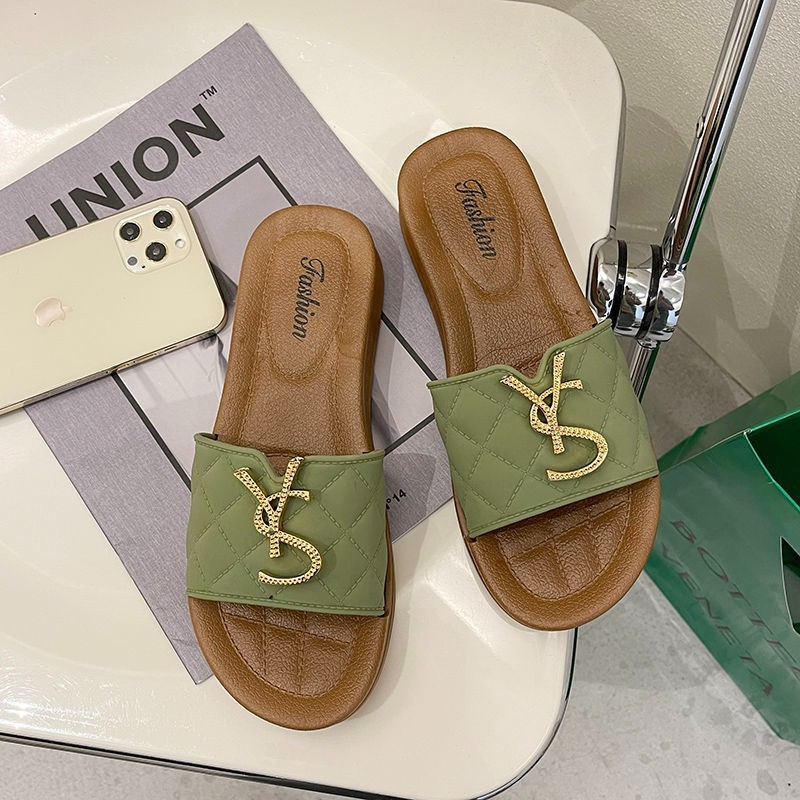 hot free shipping designer Sandals for women casual outdoor slipper classic beach shoes black white green