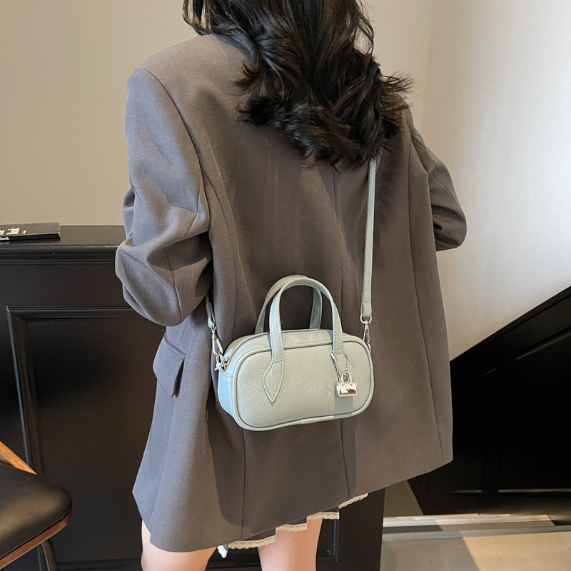 designer Korean Style INS Handheld Bowling Ball Bag for Women 2025 New Summer Versatile Crossbody Bag Retro Commuter Small Squar