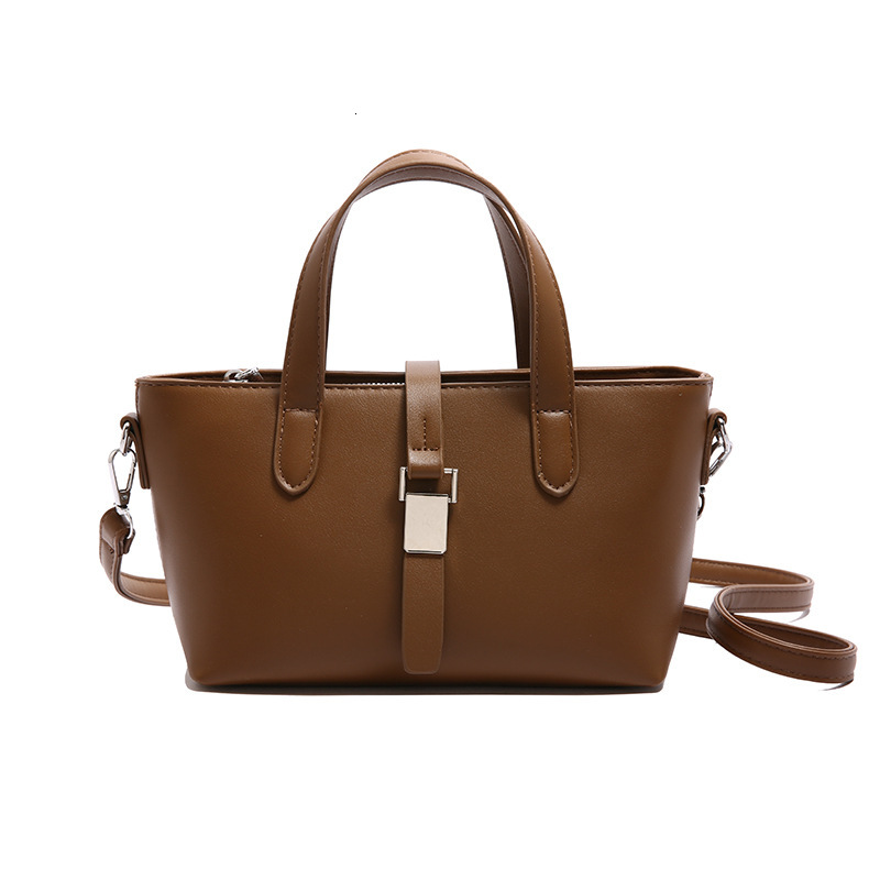 designer Vintage Niche High-End Tote Bag for Women 2025 New Versatile Fashion Handbag Shoulder Crossbody Bucke