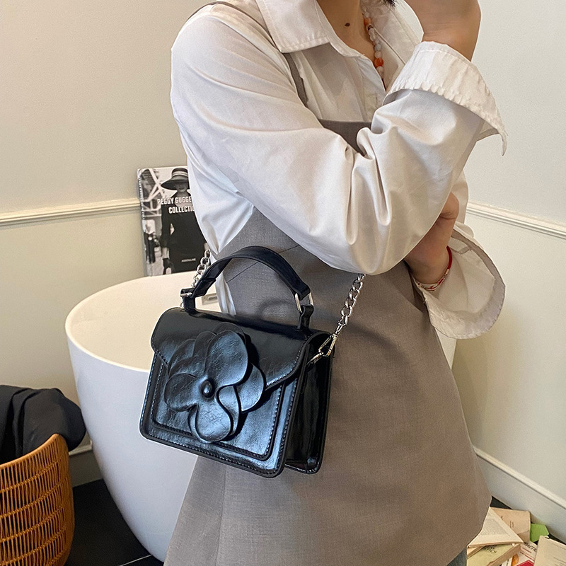 designer Women's Bag 2025 New Summer Fresh Literary Flower Small Square Bag Sweet Cute Crossbody Underarm Bag Trend