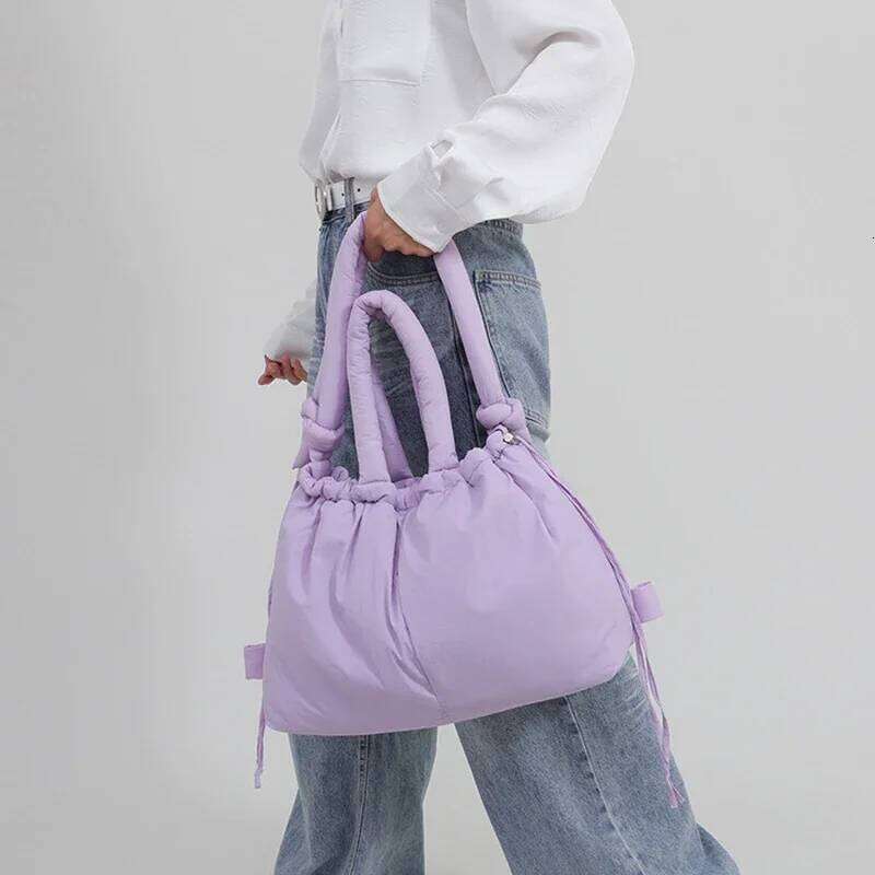 Hot Selling Simple Vintage Large Capacity Handbags Designer Soft Women Shoulder Crossbody Bags Casual Nylon Padded Tote Bag