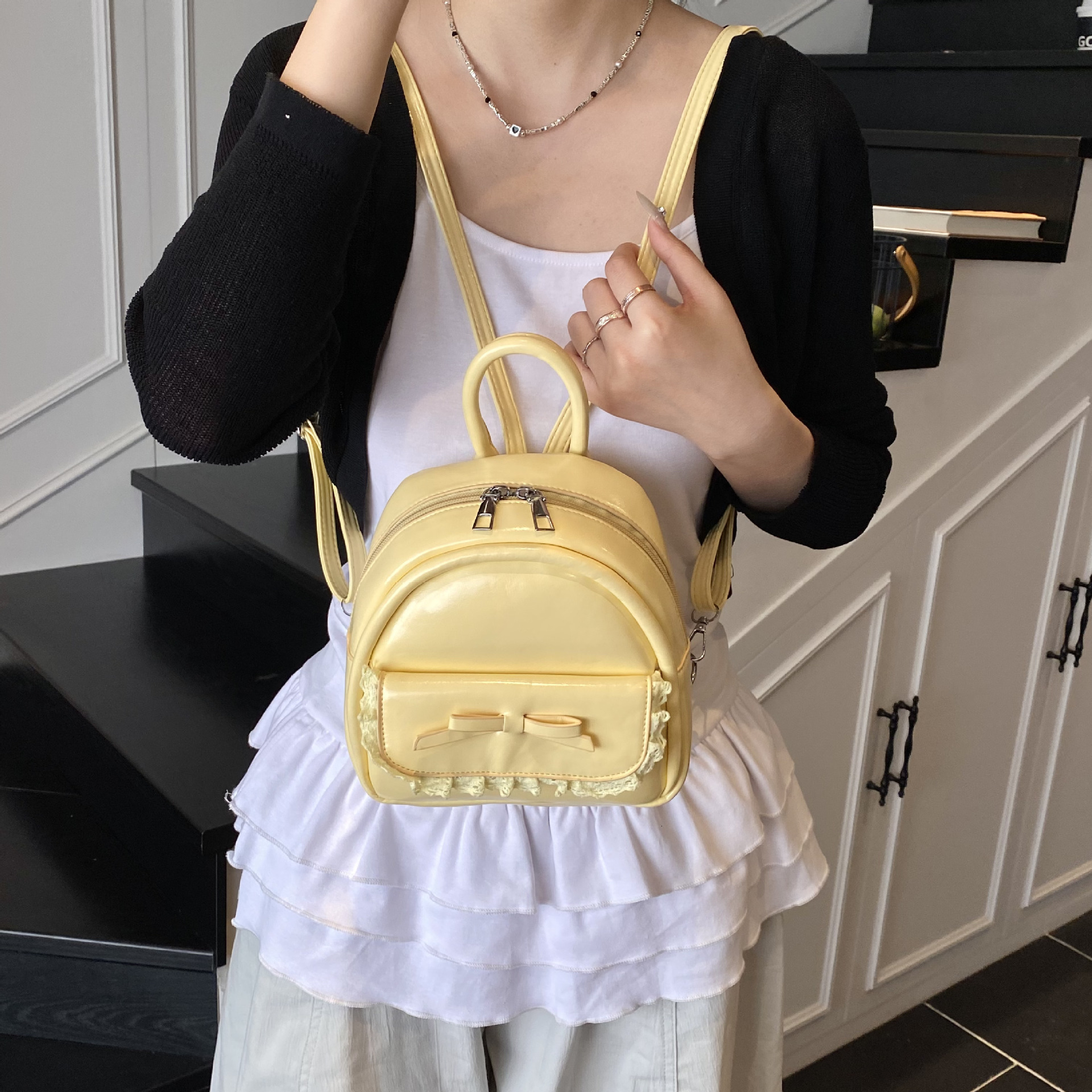 designer Niche Korean Style Versatile Fashion Mini Backpack 2025 New Casual Commuter Bowknot Double Shoulder Bag Small School Bag