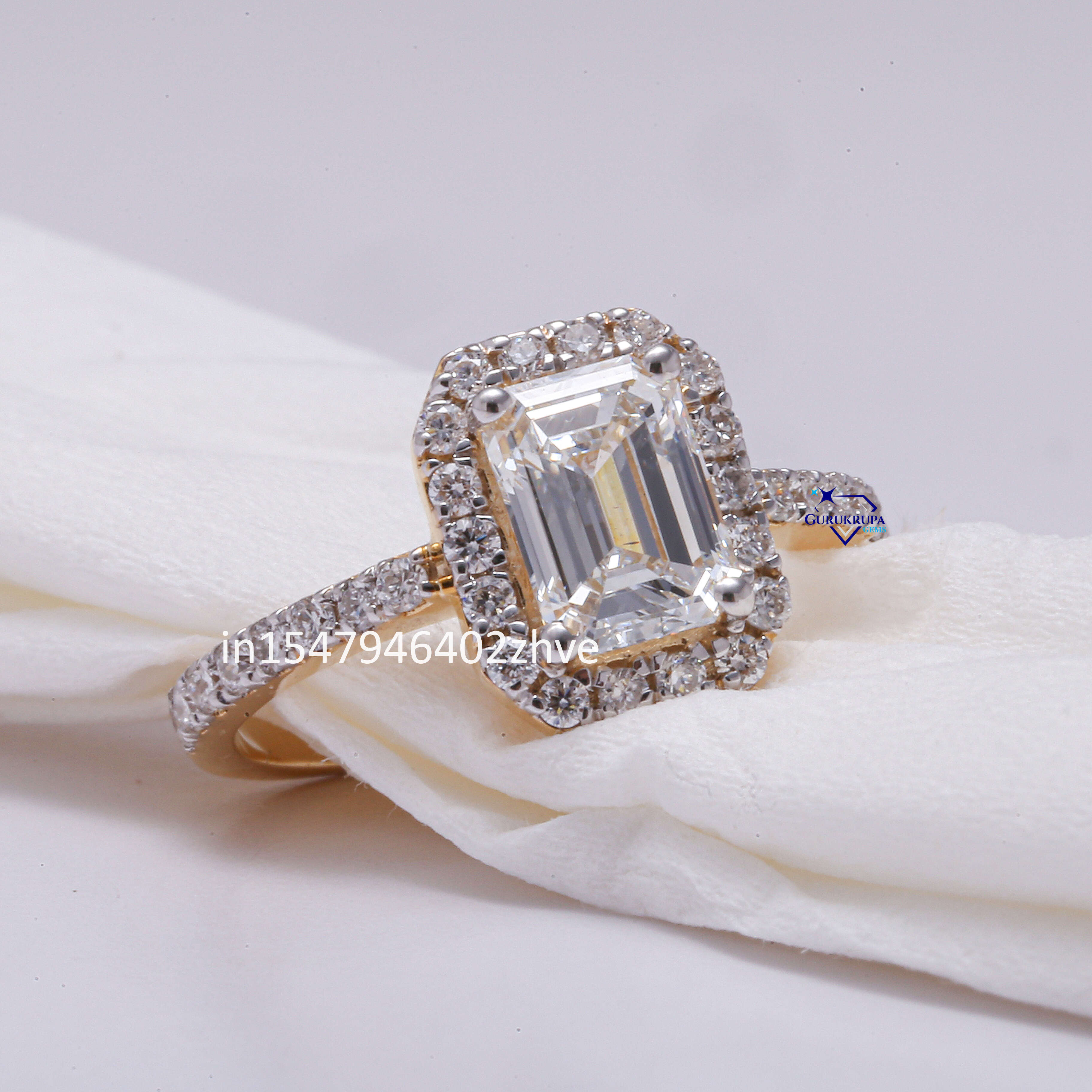 Attractive and Trendy Womens Ring Exudes Timeless Elegance Making 14 Kt Yellow Gold Lab Grown Diamond Ring in Vvs Clarity