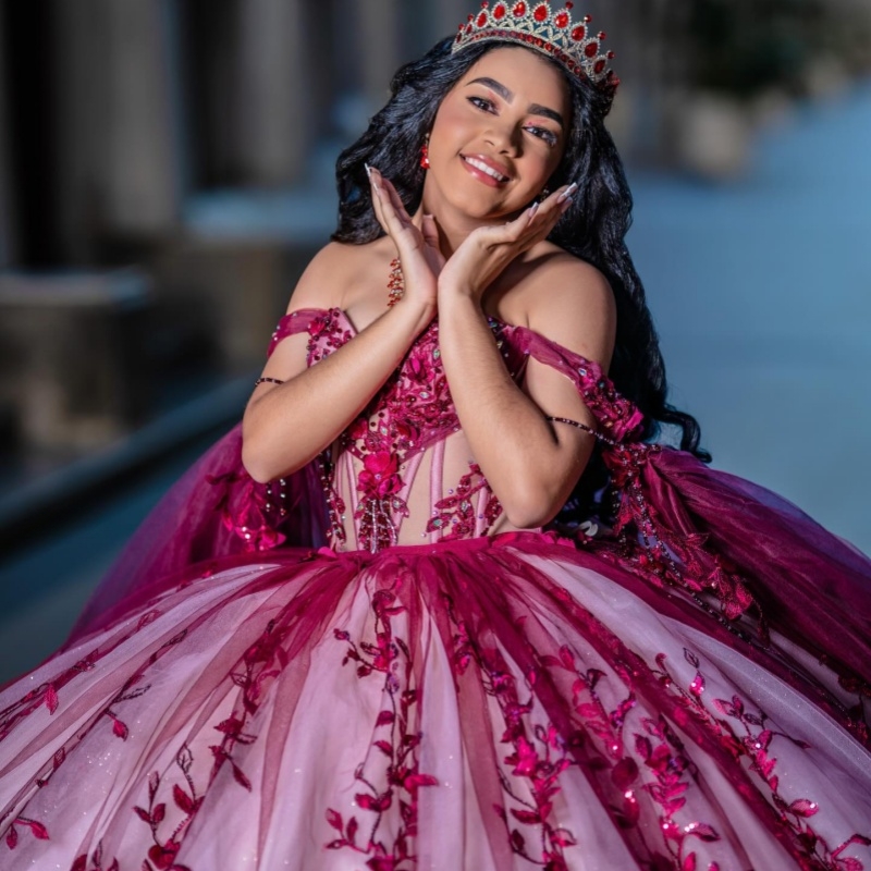 Red Quinceanera Dresses Ball Gown Off The Shoulder Applique Floweer Beading Crystal Tull Sweet 16 Dress Vestidos 15 De Anos