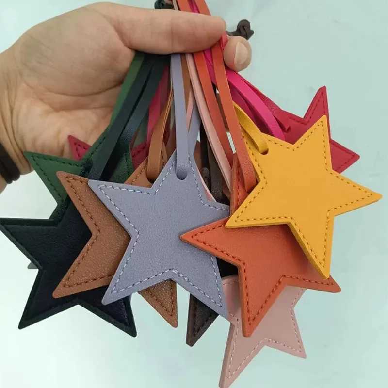 Star Shaped Leather Luggage Tag Charm Versatile Five-Pointed Star Keychain for Women Girls Fashionable Bag Accessory XJ250607