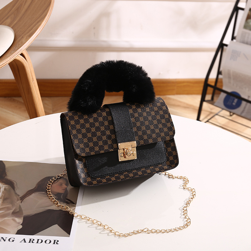 Free Shipping 2025 New Designer Bag Plush Luxury Wallet Color Blocked Trendy Small Square Bag Fashion Handbag Chain Printed Single Shoulder Diagonal C