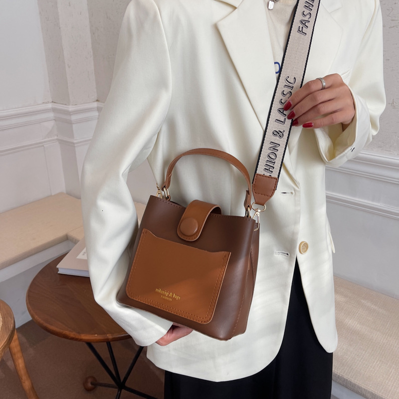 Free Shipping 2025 New Designer Bag Fashion Handbag Cross-border Multifunctional Shoulder Bag Retro Luxury Wallet Trendy Women's Bucket Bag