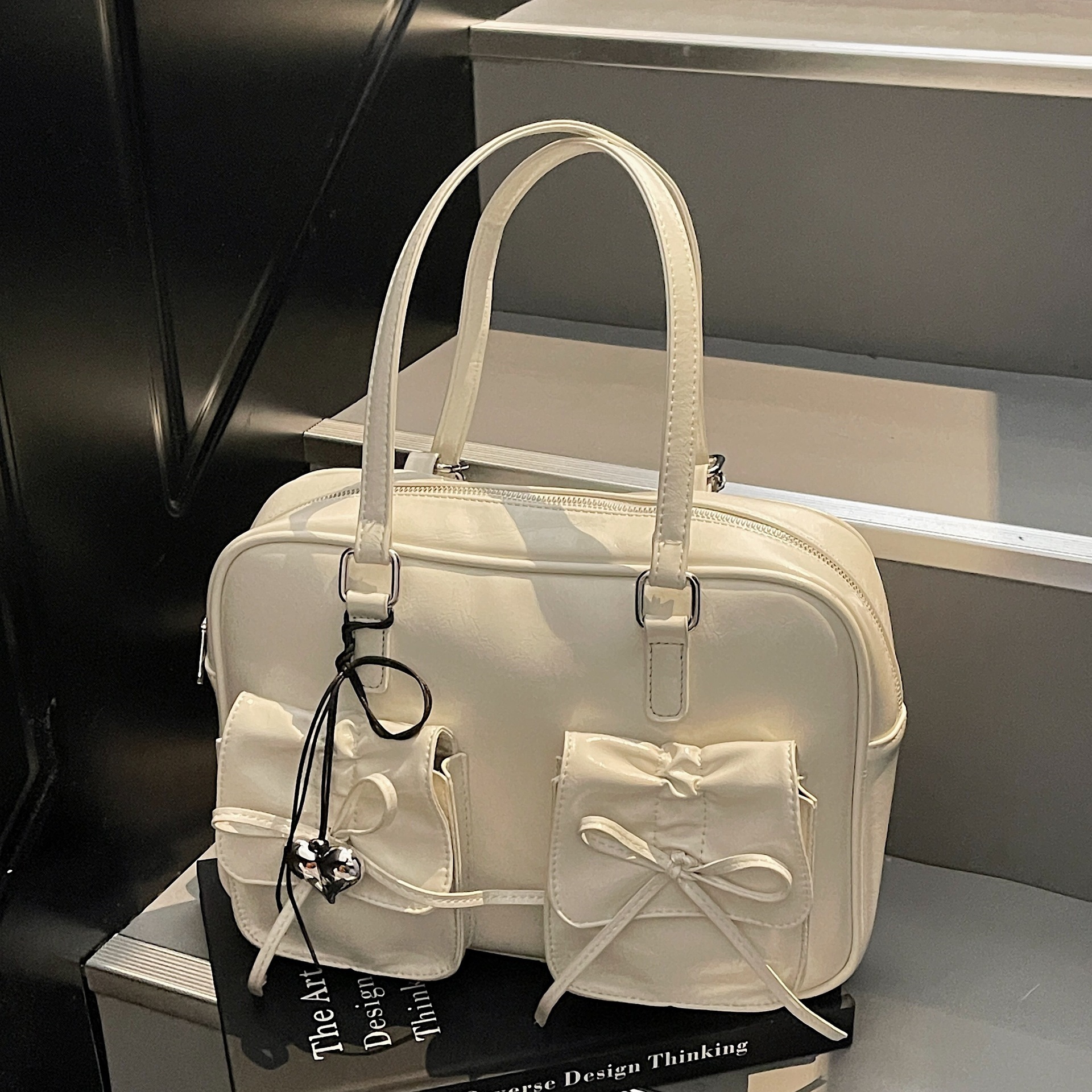 designer 2025 Spring Summer New INS Simple Oil Leather Backpack for Women Versatile High-end Fashion Handbag Bac