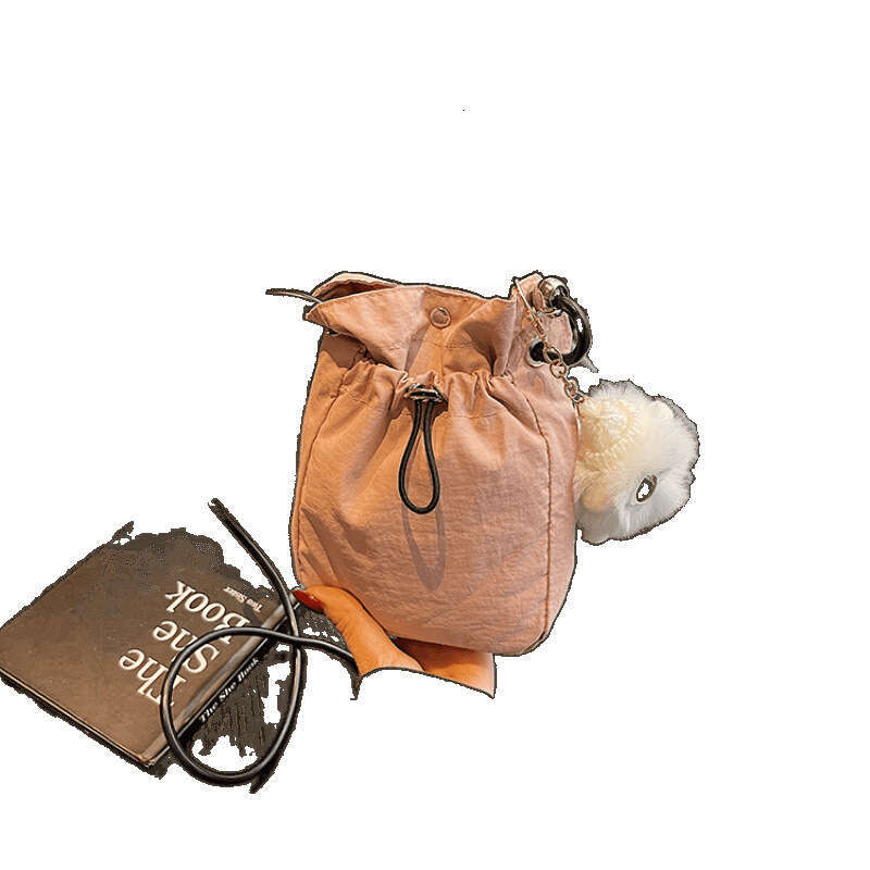 Niche Canvas for Women 2025 New Trendy Fashion Square Versatile Casual Crossbody Small Bag