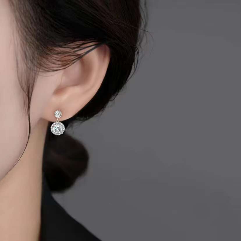 High Quality 1ct VVS1 D Color Cut Moissanite Diamond Stud Earrings Luxury 925 Sterling Silver Design for Women