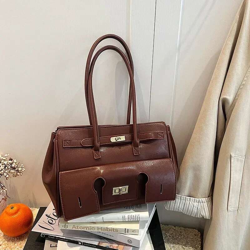 Large Capacity Vintage Lock Shoulder Bag Soft Leather Multi-Pocket Quality Daily Commute Handbag 2024