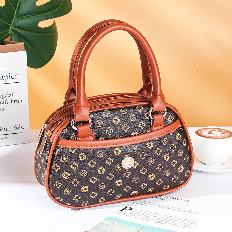 Luxury Brand Designer Bag Middle-Aged Women's Bag 2023 Spring Summer New Fashion Handbag Women's Small Bag Mom's Handheld Grocery Coin 