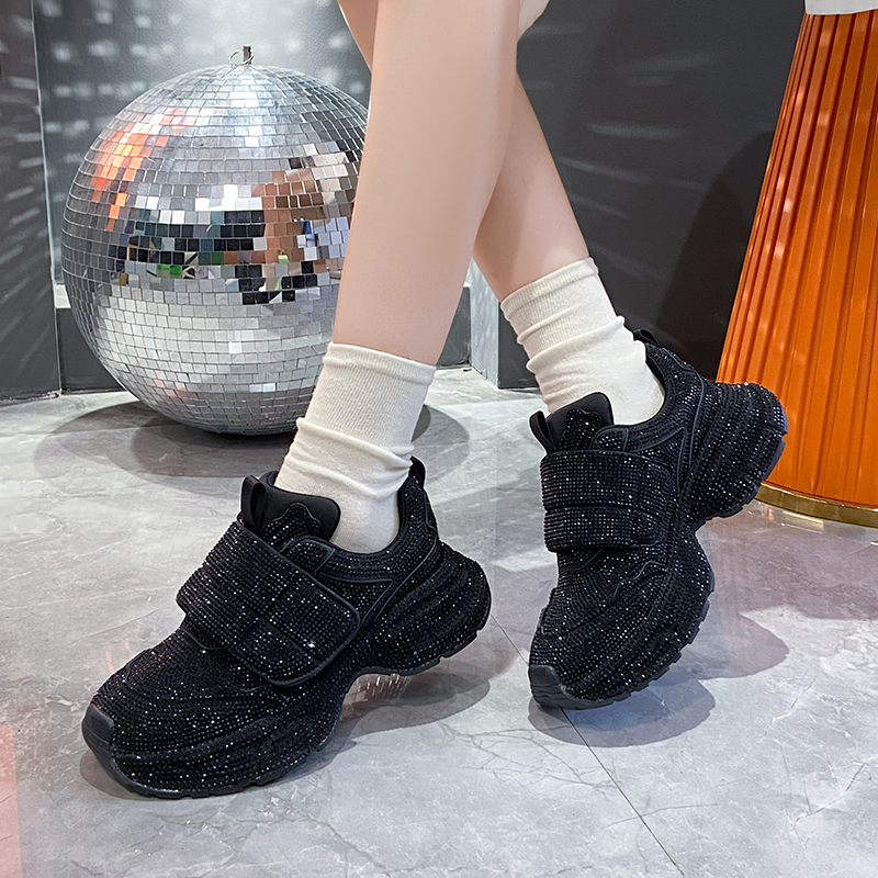 Womens Luxury Thick Bottom Sneakers Water Diamond Casual Shoes Outdoor High Quality Anti Slip Tennis Shoes Designer Sports Shoes Fashionable Running S